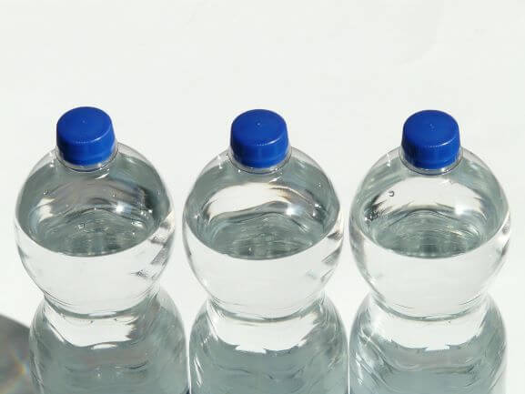 お水ストックイメージ