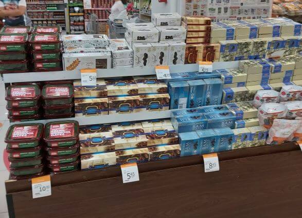 ドライデーツスーパー売り場
