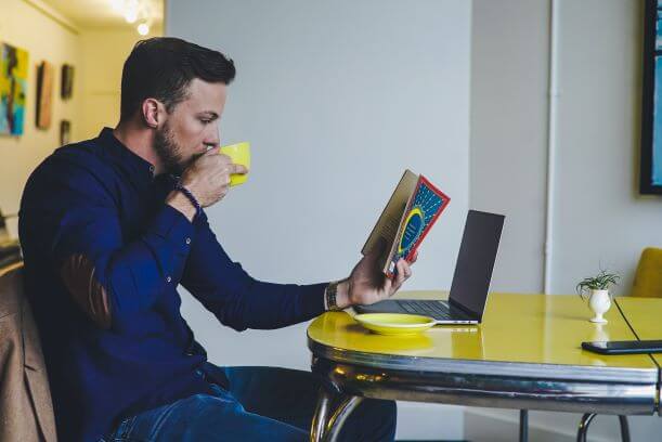 カフェ読書